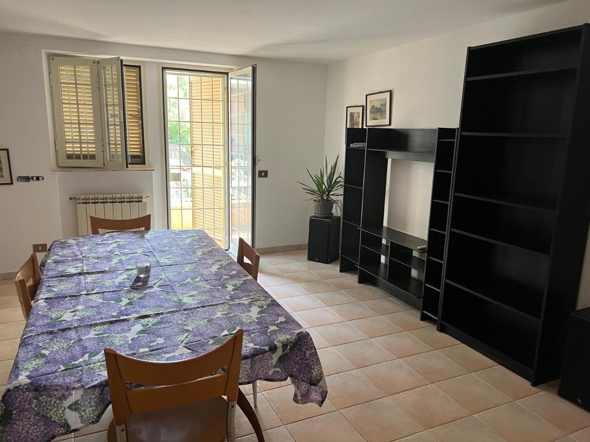 La Casa Di Vic Apartment Monterotondo  Bagian luar foto
